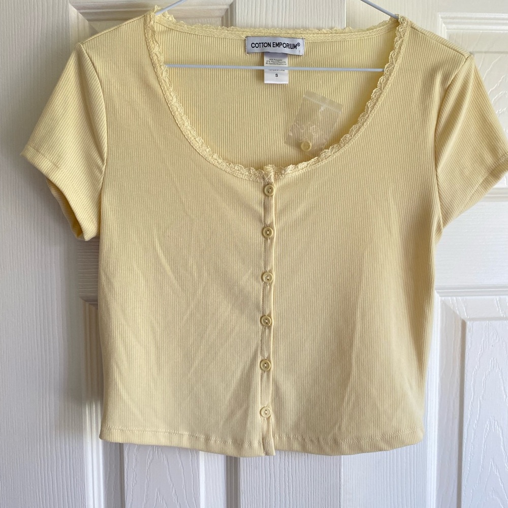 Cotton Emporium Yellow Crop Button Down Shirt NWOT